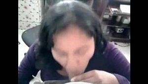 Secretary sucks her boss for raise